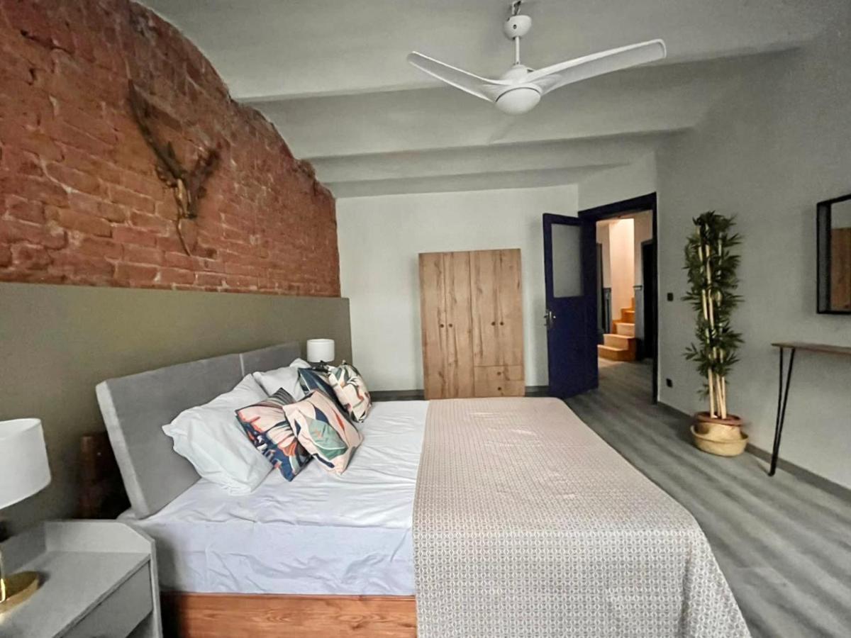 Daire Marvelous Flat With Jacuzzi Near Galata Tower